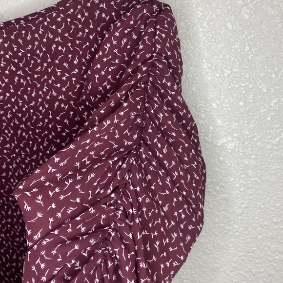 Paper Crane Burgundy Cropped Top NWT Size M - Picture 12 of 13